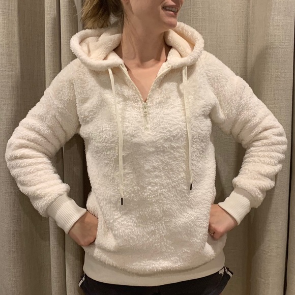 Teddy Hoodie Sweater - Picture 1 of 4